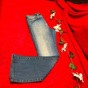 A 20 year vintage jeans in a good condition from a pet and smoke free home.